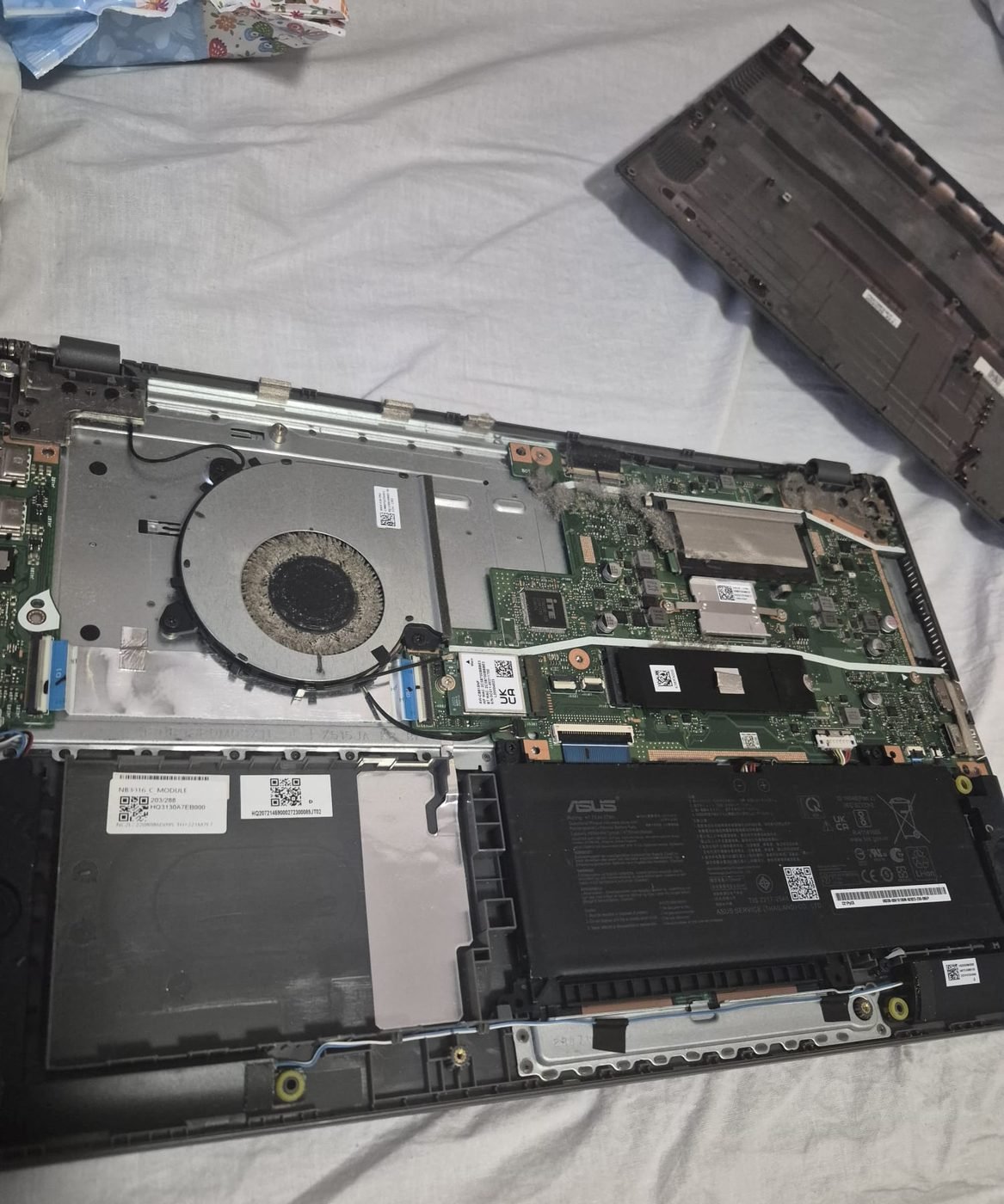 Laptop reparat la domiciliul clientului